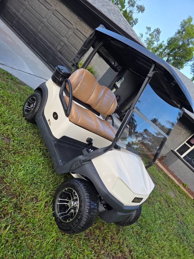 🔥 FOR SALE: 2022 Tan Club Car Tempo – Factory Lithium! 🔥