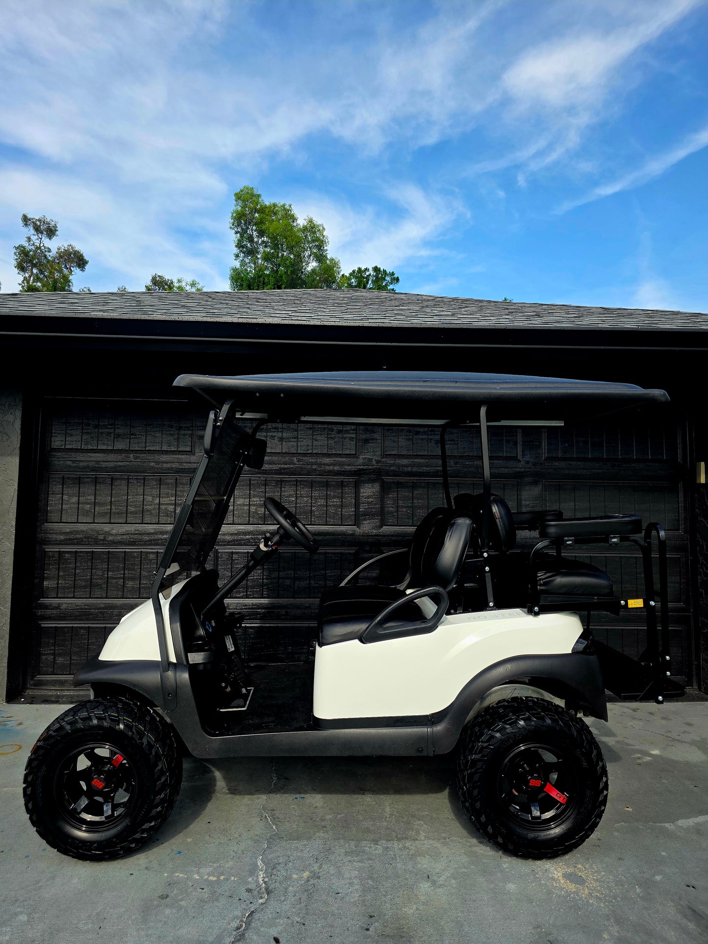 Fully Restored Club Car Precedent – 105Ah Lithium | Navitas 600A & 5kW AC Motor
