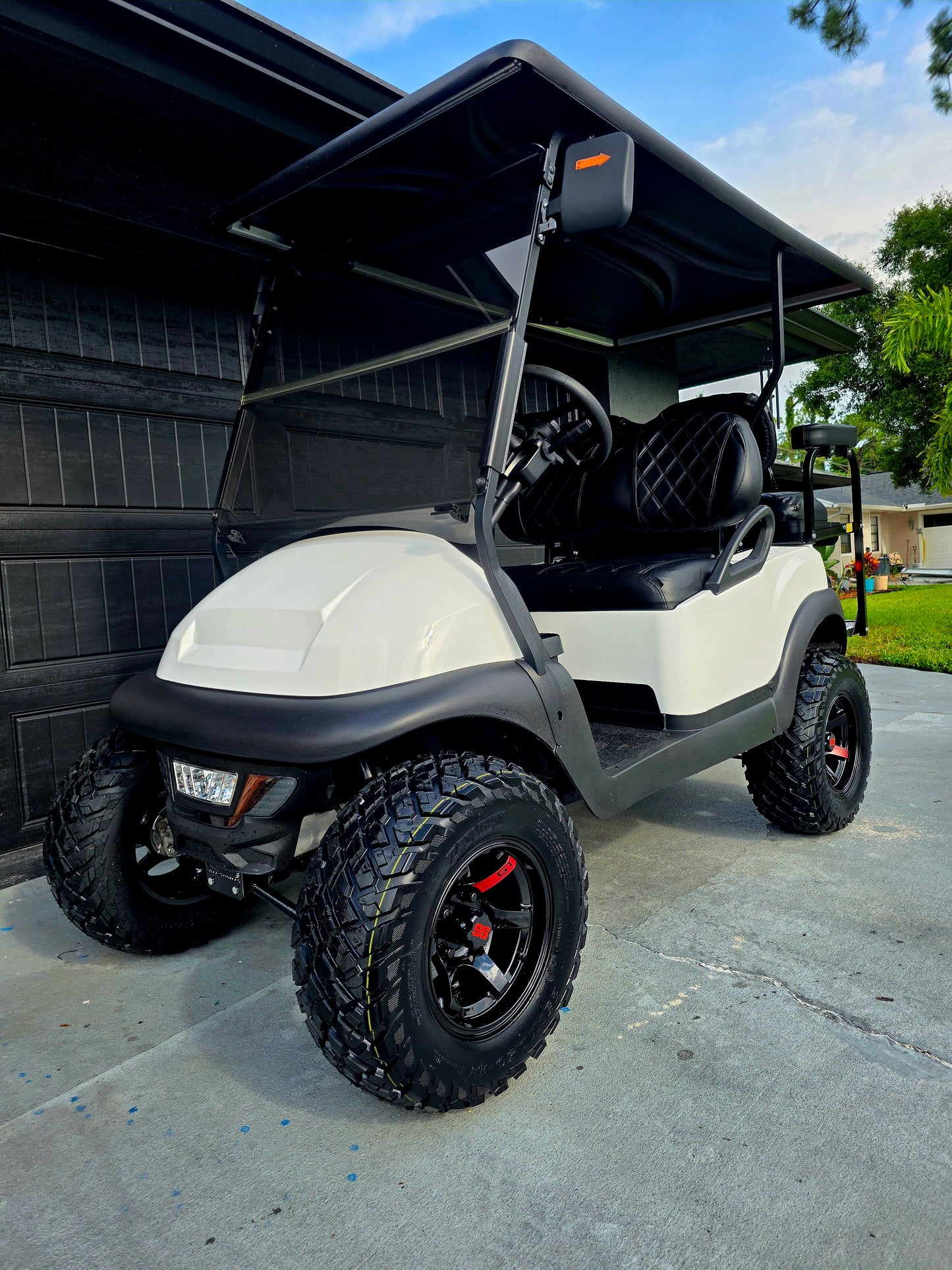 Fully Restored Club Car Precedent – 105Ah Lithium | Navitas 600A & 5kW AC Motor